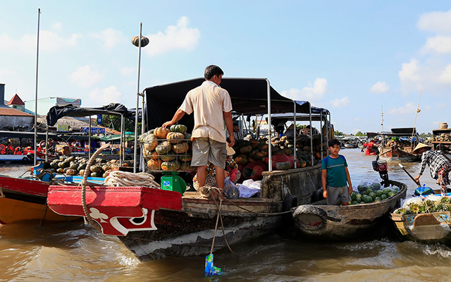 Cai Rang Floating Market Tour A Journey into Mekong Delta