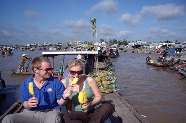 Exploring Can Tho Floating Market A Journey Through Time and Tradition